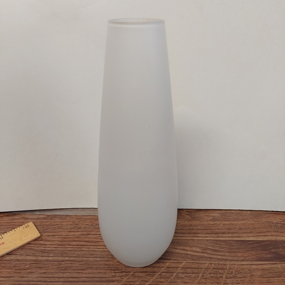 Vintage* MCM Fosted Satin-finish Blue Rose Transferware Bud Vase - Picture 2 of 5